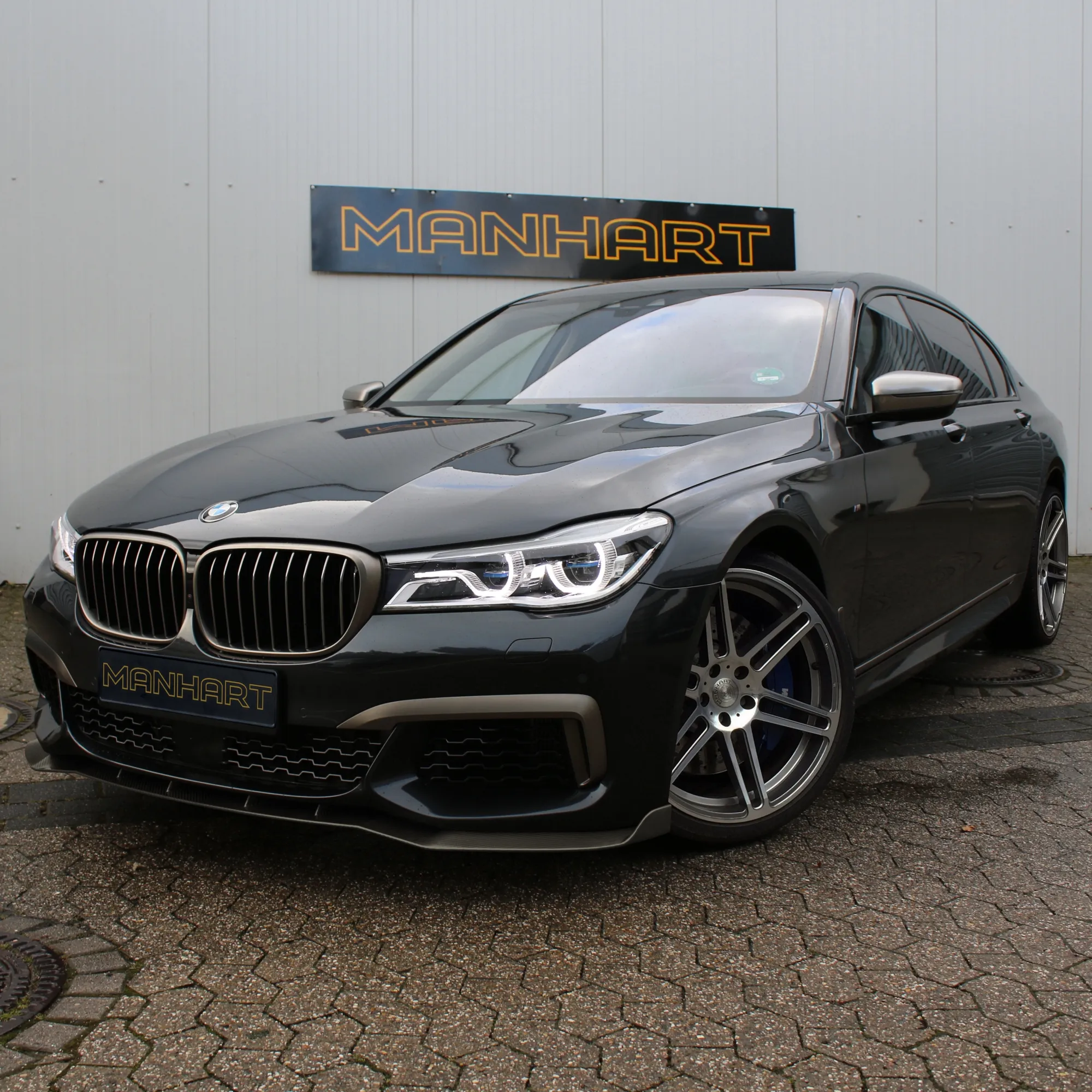 Check price and buy Manhart Carbon Fiber Body Kit set for BMW 7 Series G11/G12