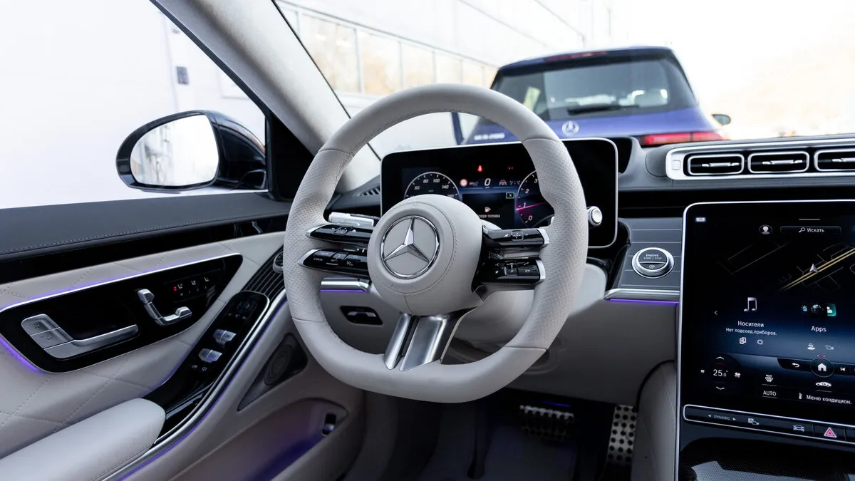 Check price and buy New Mercedes-Benz S-Class 580 Long 4MATIC (W223) For Sale