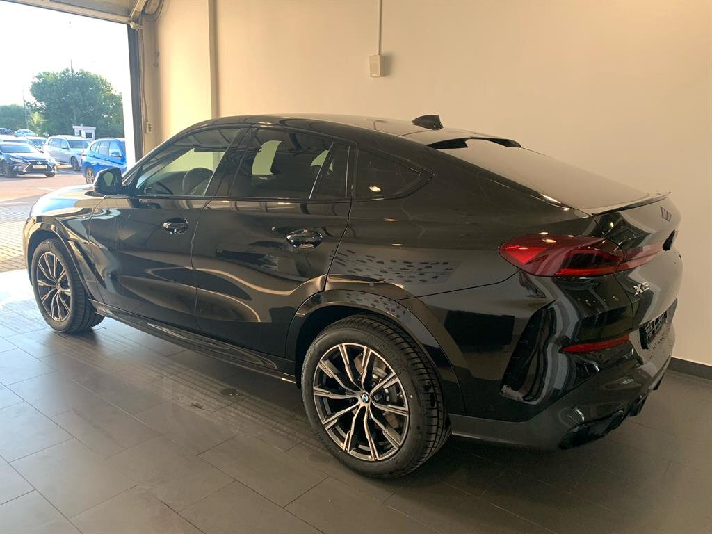 Check price and buy New BMW X6 40i (G06) For Sale