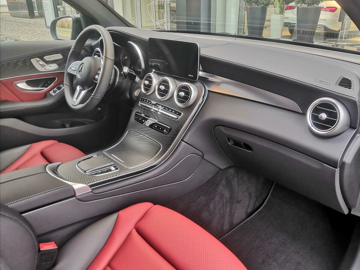 Check price and buy New Mercedes-Benz GLC Coupe 300 (C253) Restyling For Sale