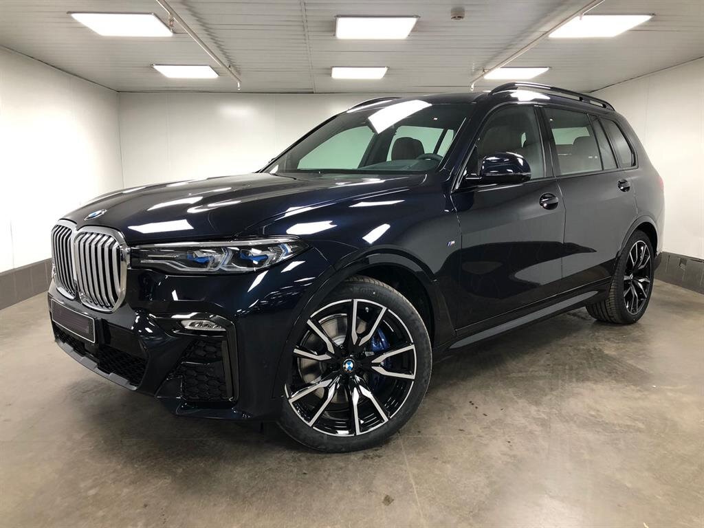 Buy  New BMW X7 40d (G07)