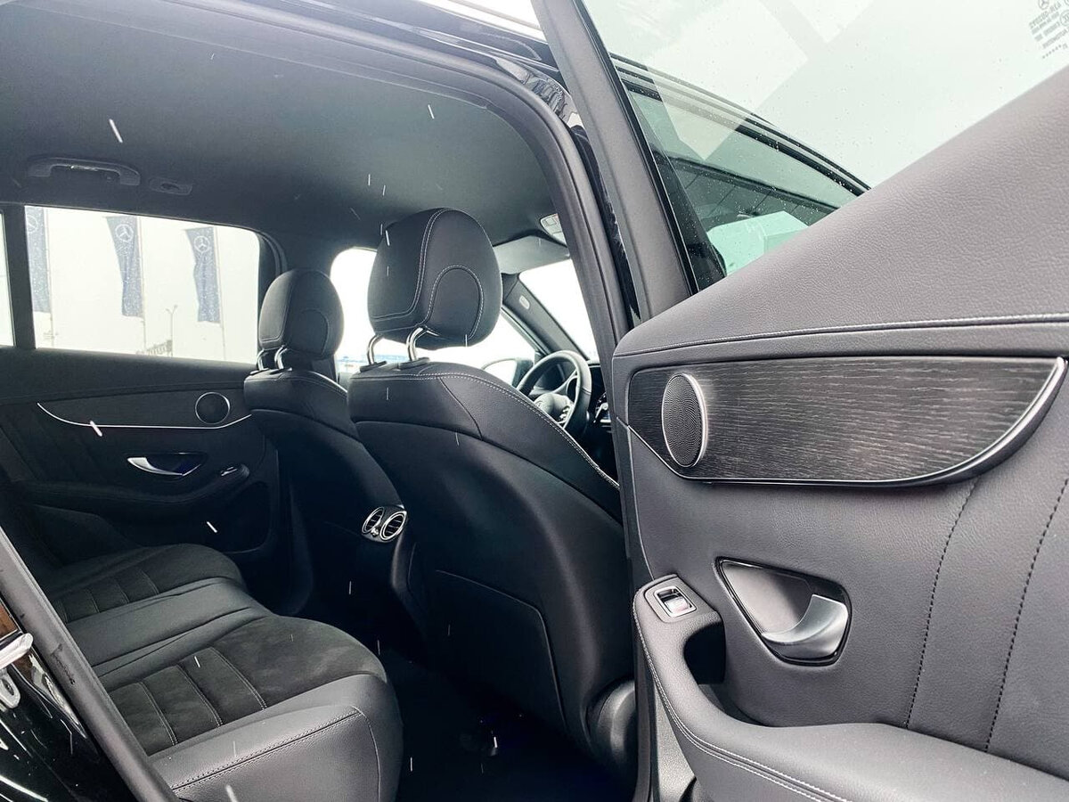Check price and buy New Mercedes-Benz GLC 300 (X253) Restyling For Sale