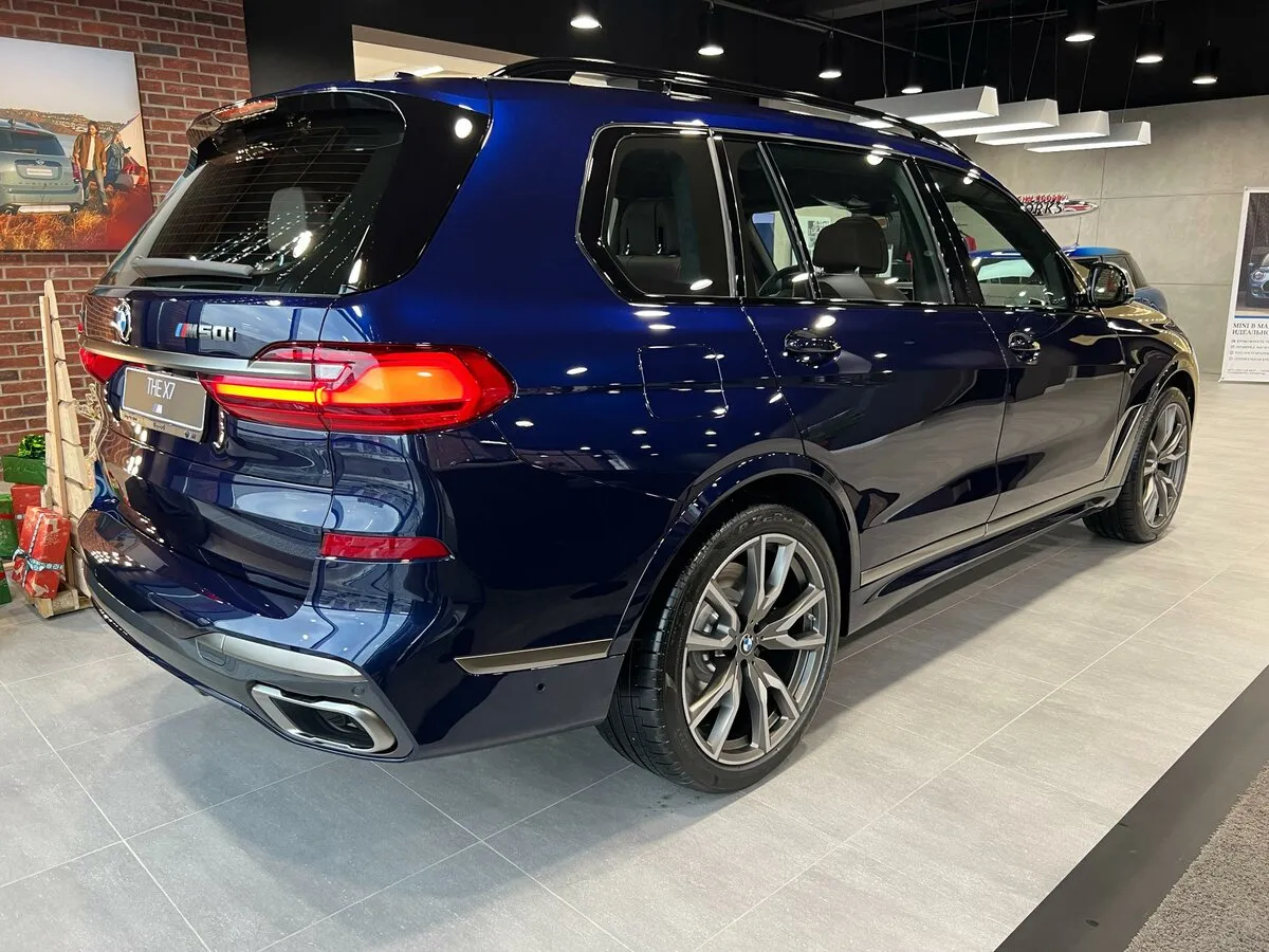 Check price and buy New BMW X7 M50i (G07) For Sale