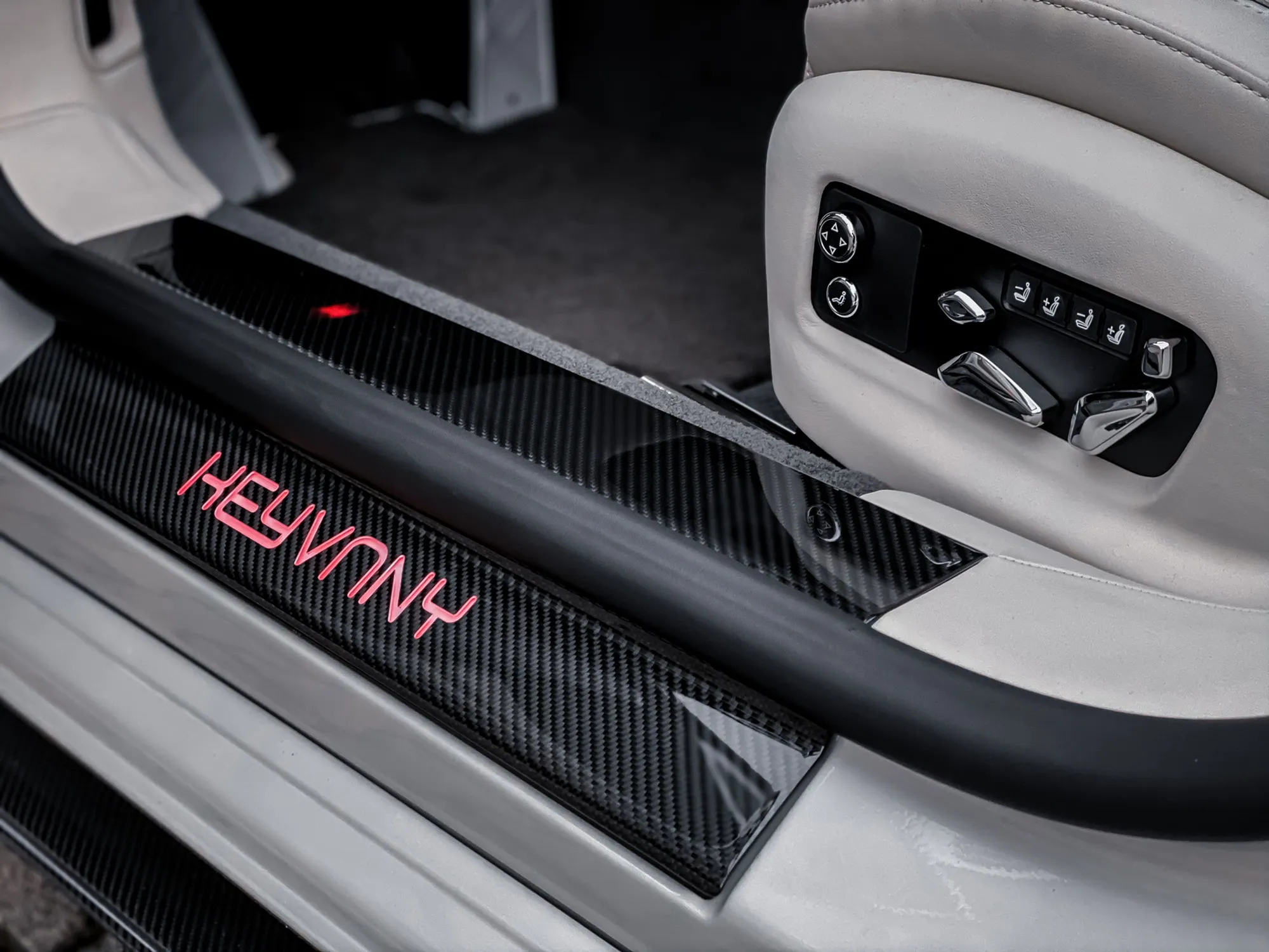 Check price and buy Keyvany Carbon Fiber Body kit set for Bentley Flying Spur