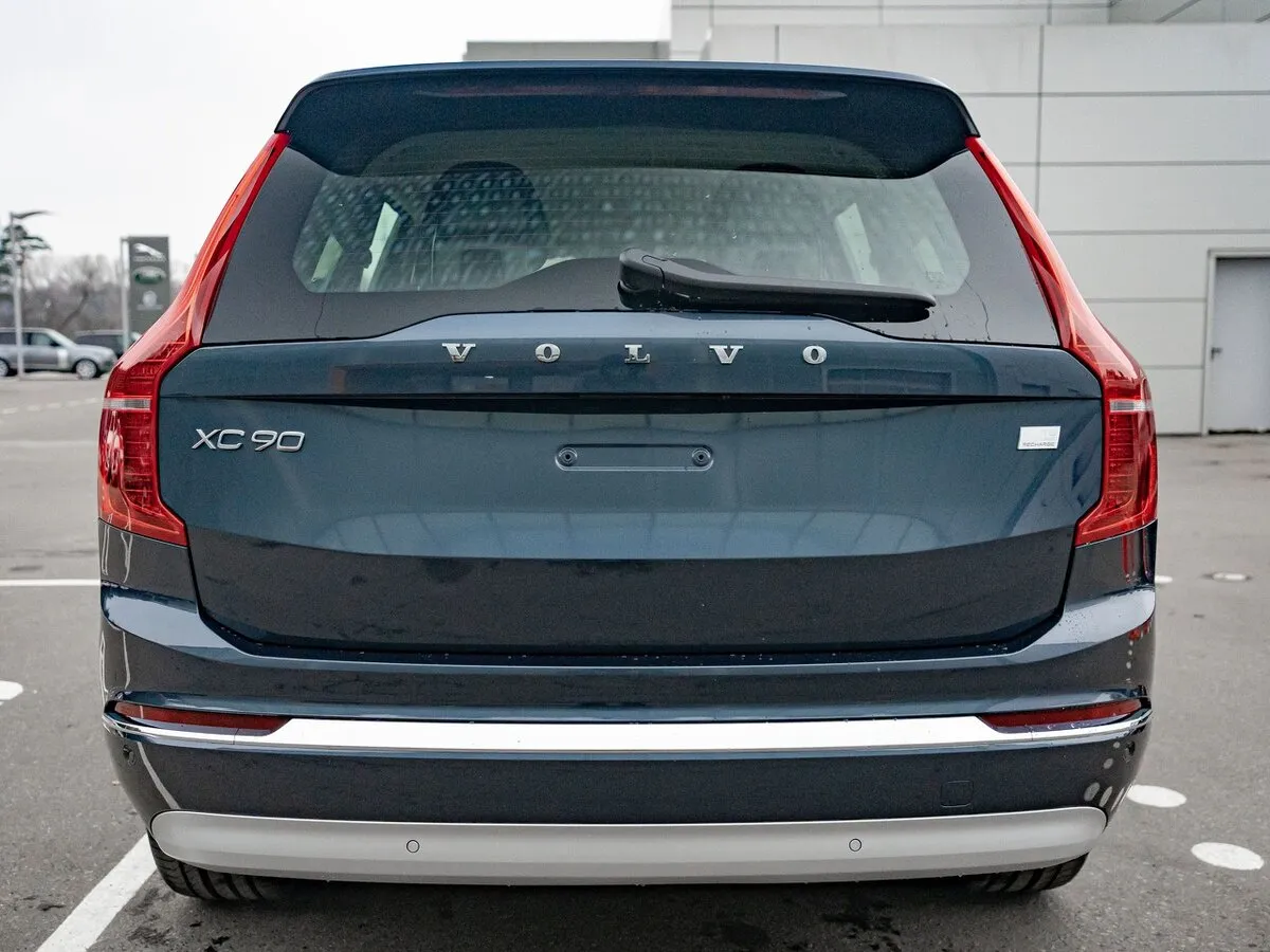 Check price and buy New Volvo XC90 Restyling For Sale