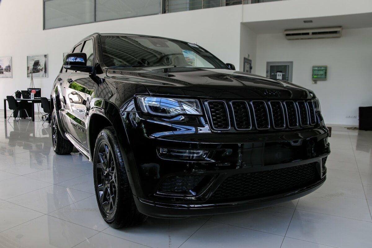 Check price and buy New Jeep Grand Cherokee (WK2) Restyling For Sale