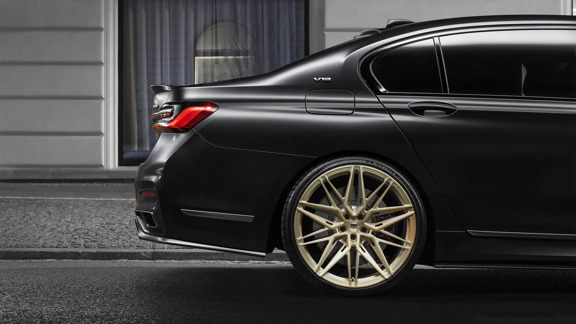 Check price and buy Ronin Design body kit for BMW 7 series G11/G12 Paradigm