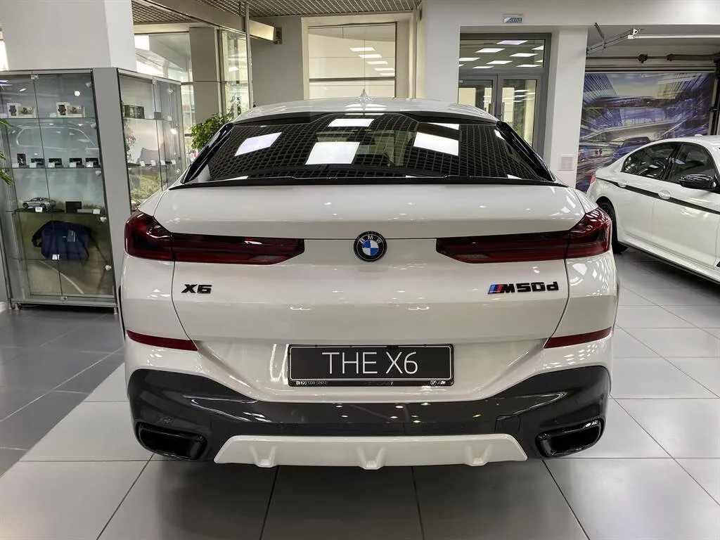 Buy New BMW X6 M50d (G06)