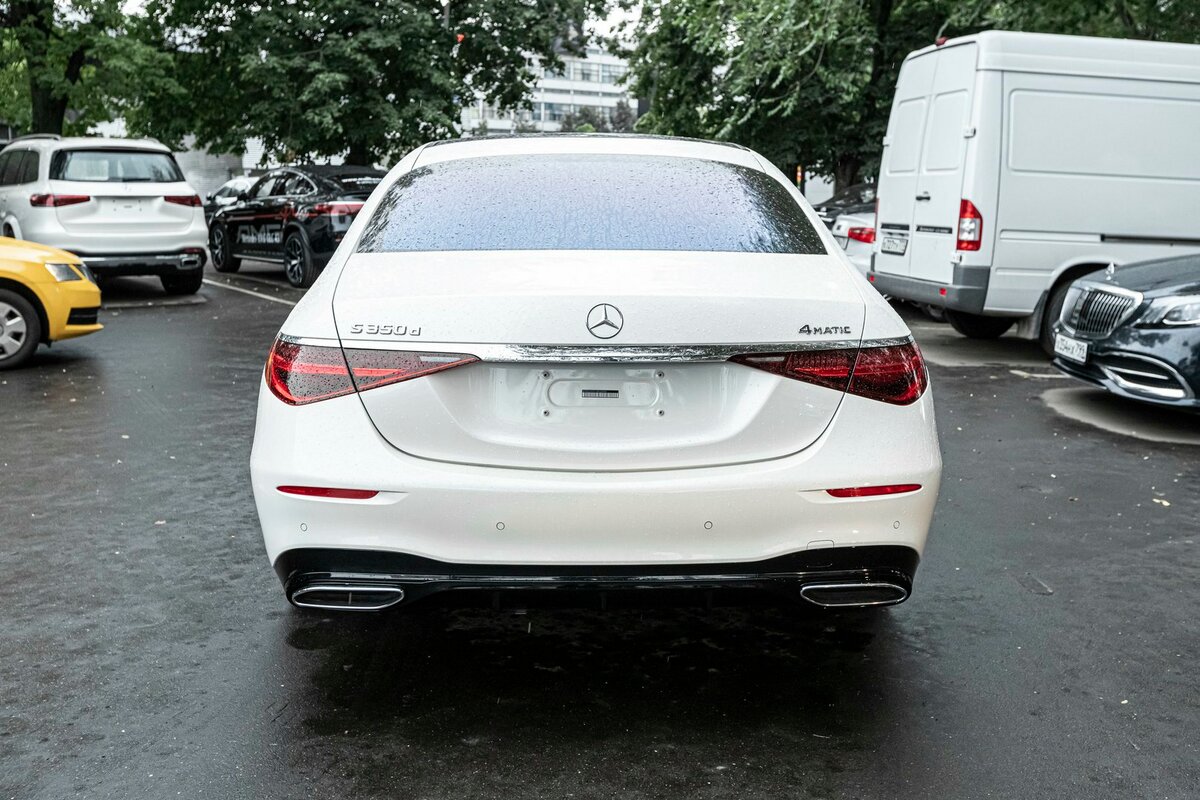 Check price and buy New Mercedes-Benz S-Class 350 d Long 4MATIC (W223) For Sale