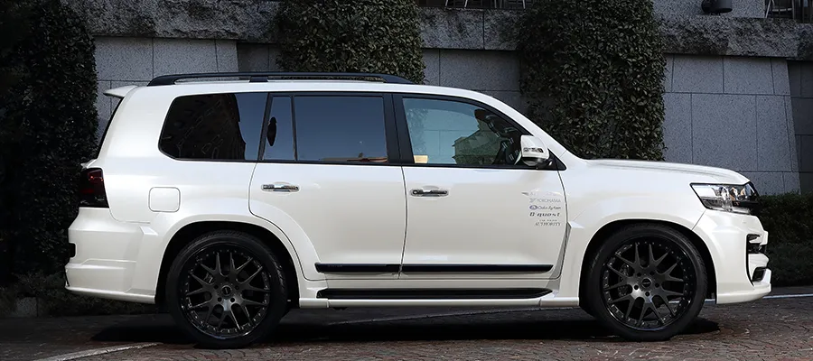 Check our price and buy Artisan Spirits body kit for Toyota Land Cruiser 200 2016