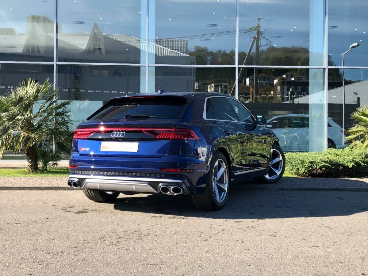 Buy New Audi SQ8 (4M)