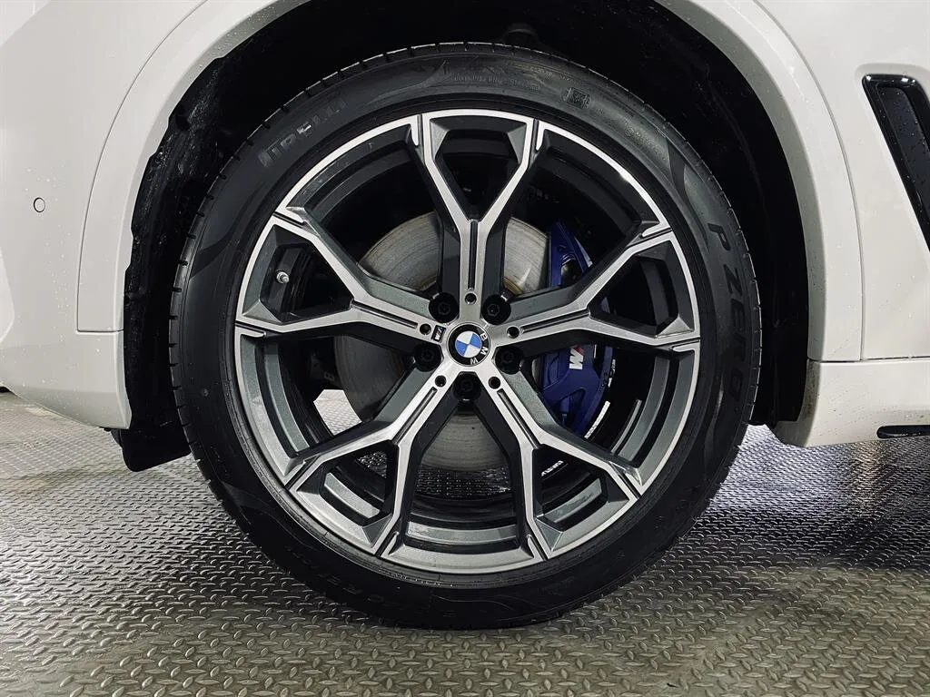 Check price and buy New BMW X6 40i (G06) For Sale
