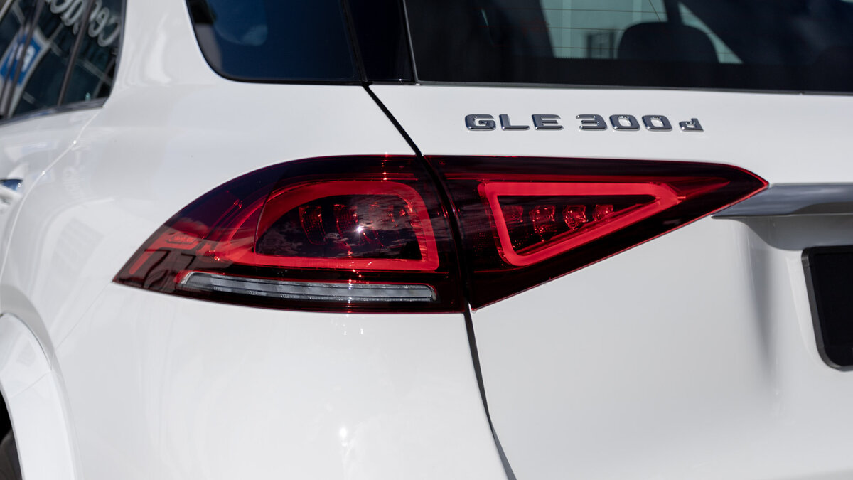 Check price and buy New Mercedes-Benz GLE 300 d (V167) For Sale