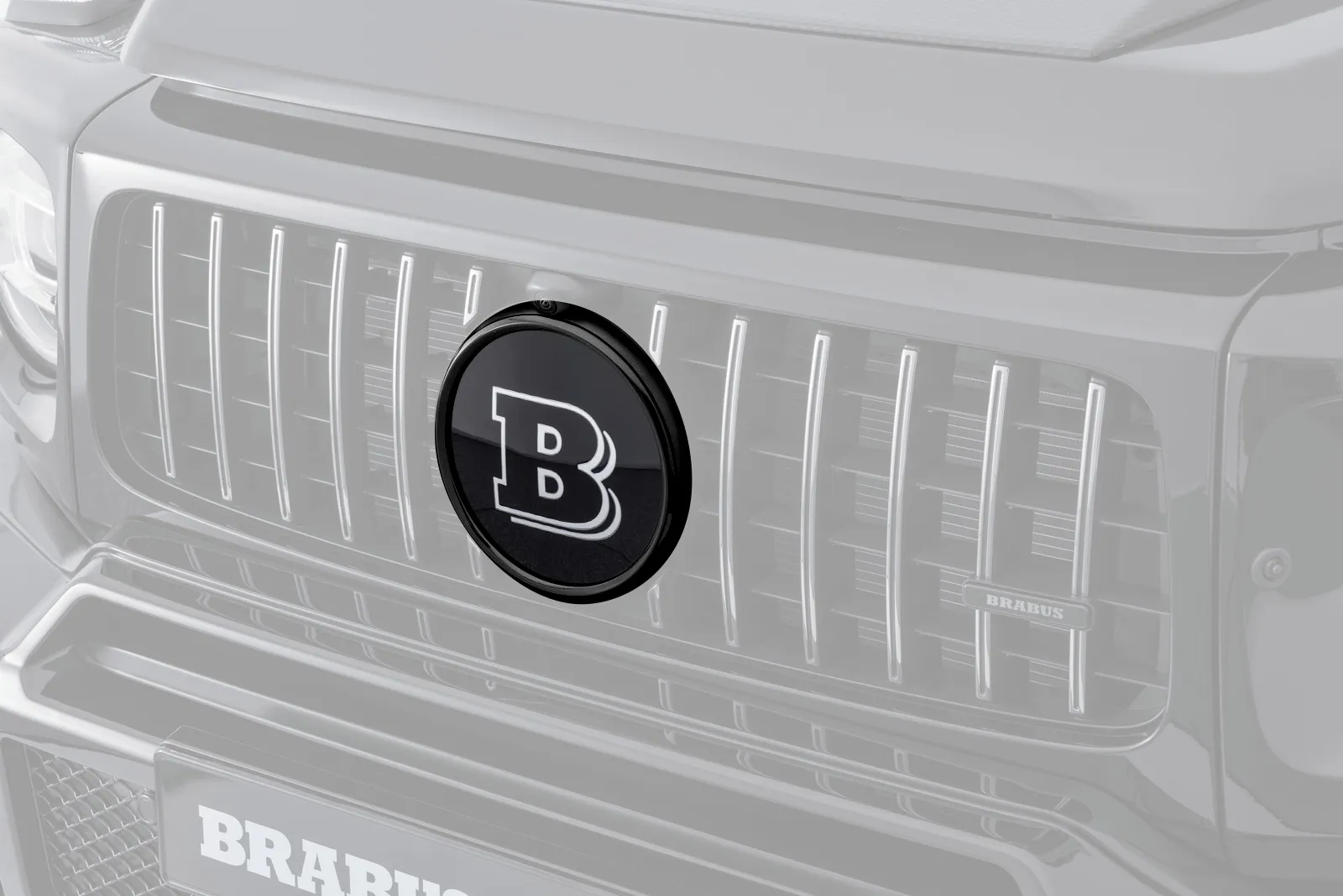 Double "B" instead of a Mercedes star