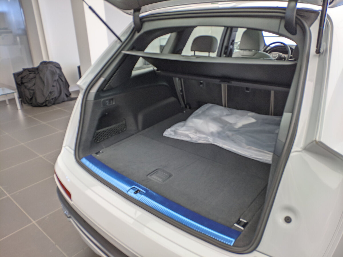Check price and buy New Audi Q7 45 TDI (4M) Restyling For Sale