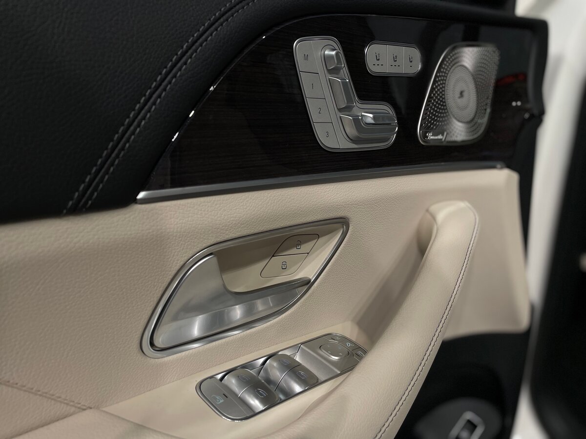 Check price and buy New Mercedes-Benz GLS 400 d (X167) for sale