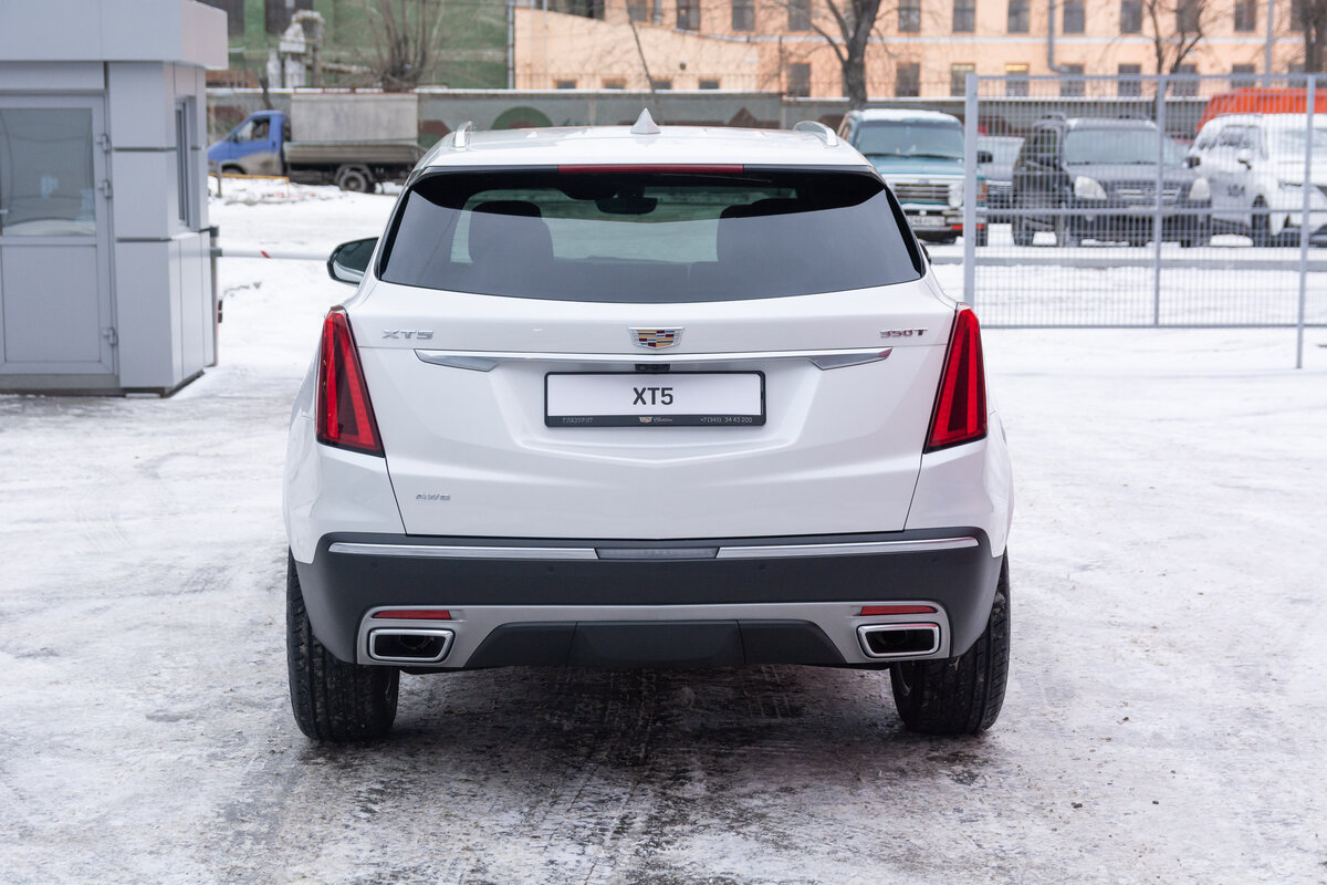 Check price and buy New Cadillac XT5 Restyling For Sale