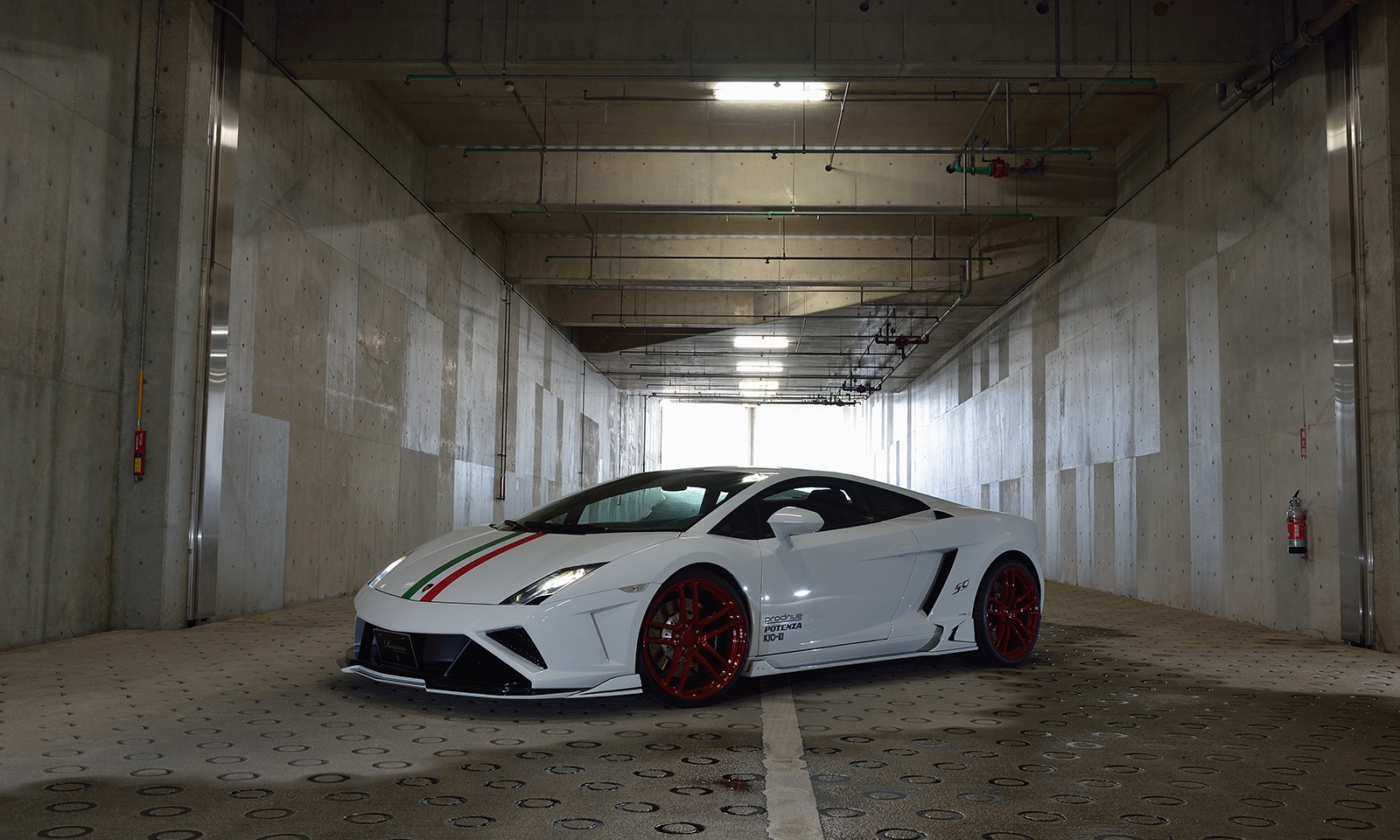 Check our price and buy Rowen body kit for Lamborghini Gallardo