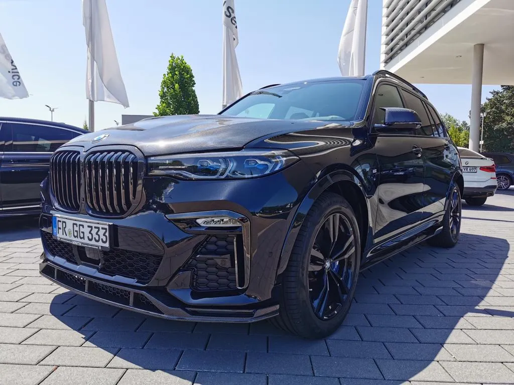 Check our price and buy Renegade Design body kit for BMW X7 G07