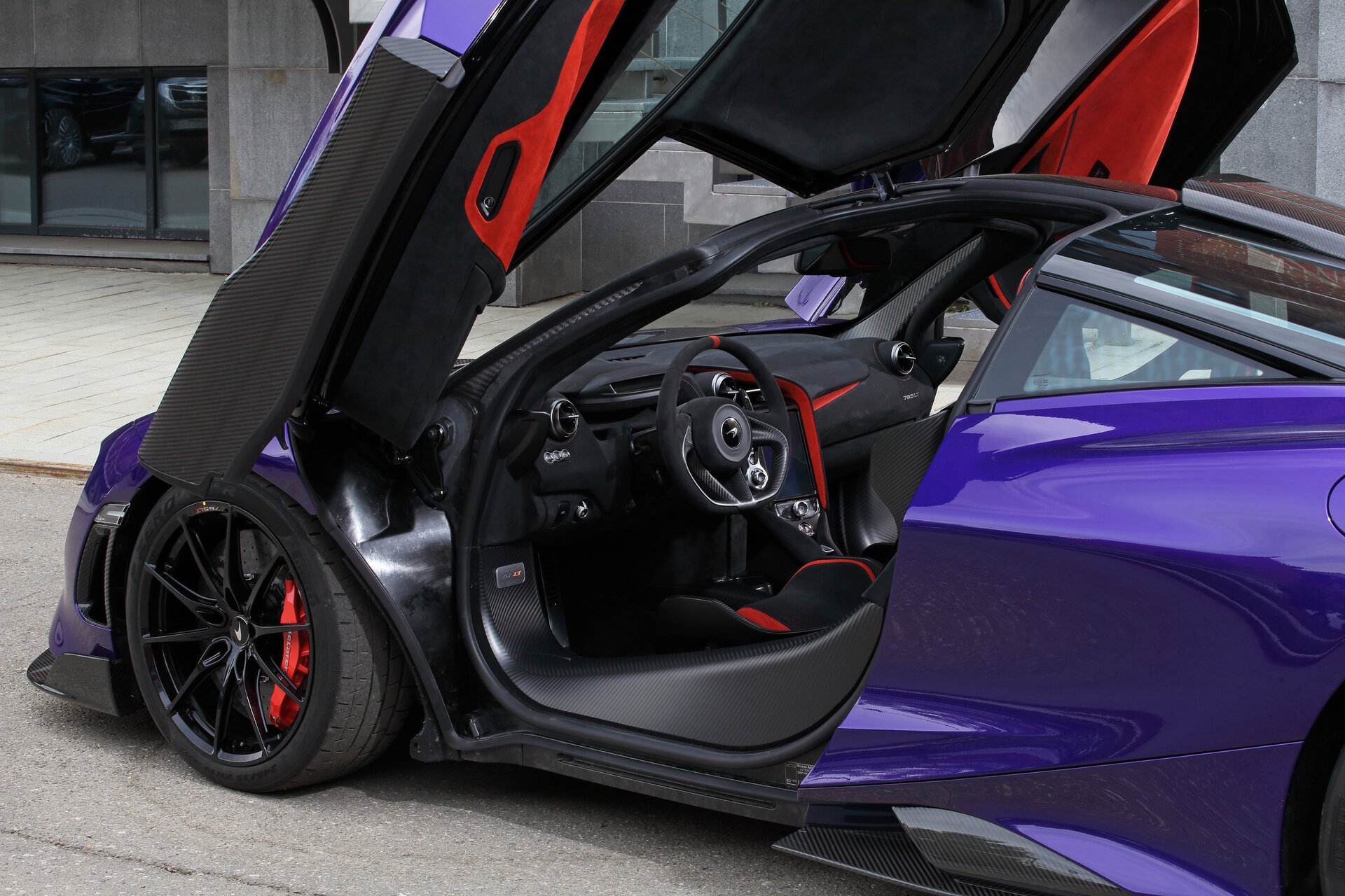 Check our price and buy Topcar Design body kit for McLaren 765 LT Coupe Carbon Edition!