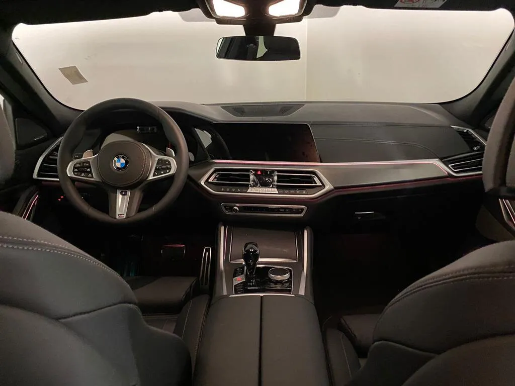 Buy New BMW X6 M50d (G06)