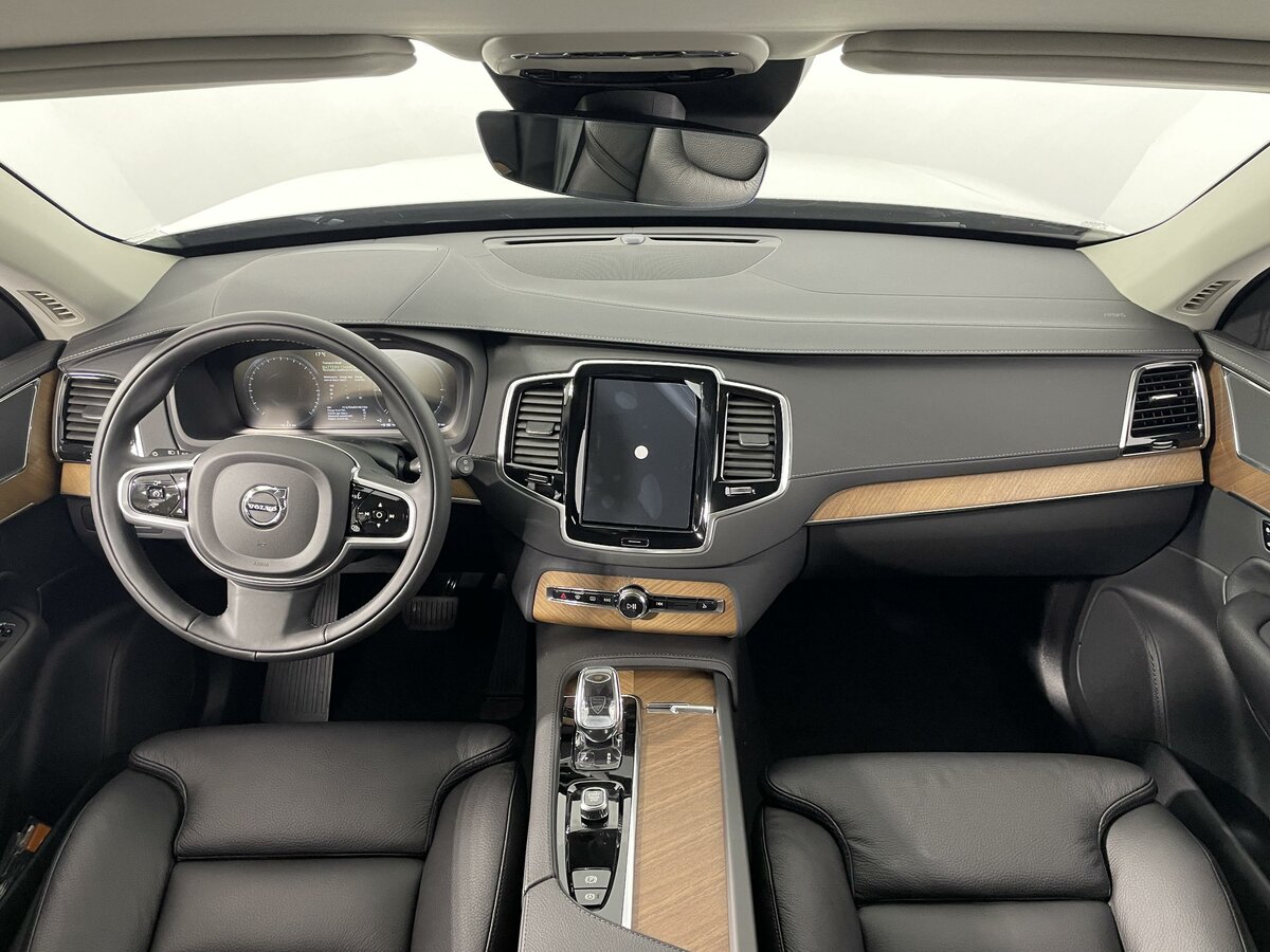 Check price and buy New Volvo XC90 Restyling For Sale