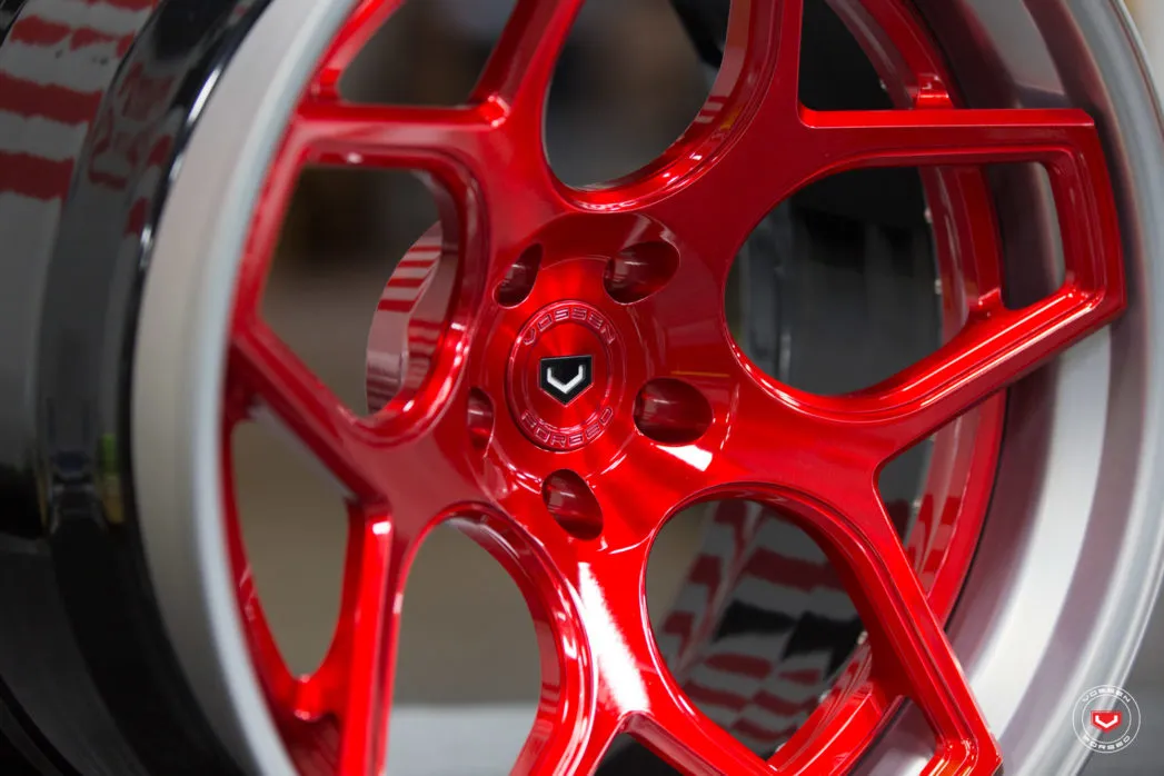 Vossen CG 205 3 PIECE 3-piece forged wheel — concave face detail