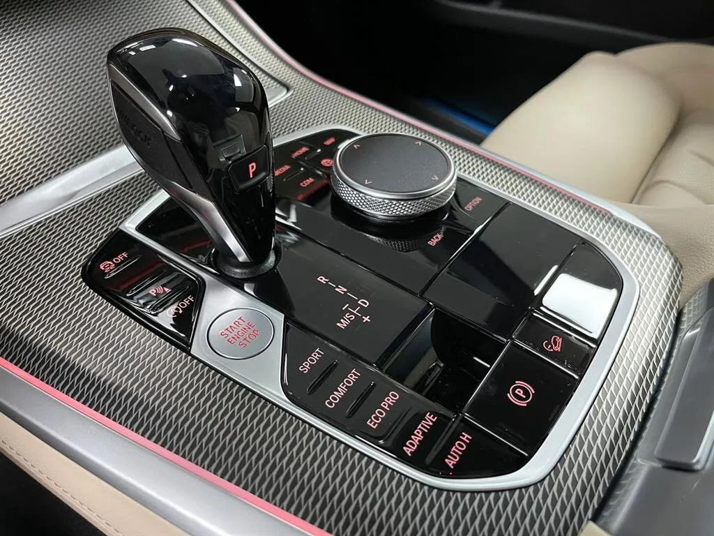 Check price and buy New BMW X6 40i (G06) For Sale