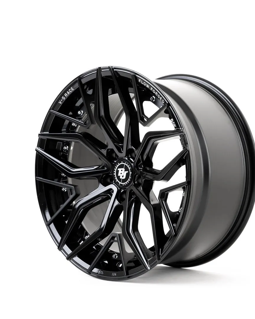 BJ Wheels V5-Race Flow-Formed — on-car photo