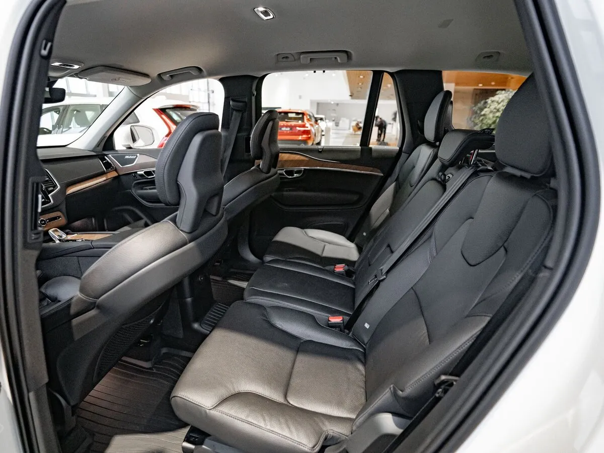 Check price and buy New Volvo XC90 Restyling For Sale