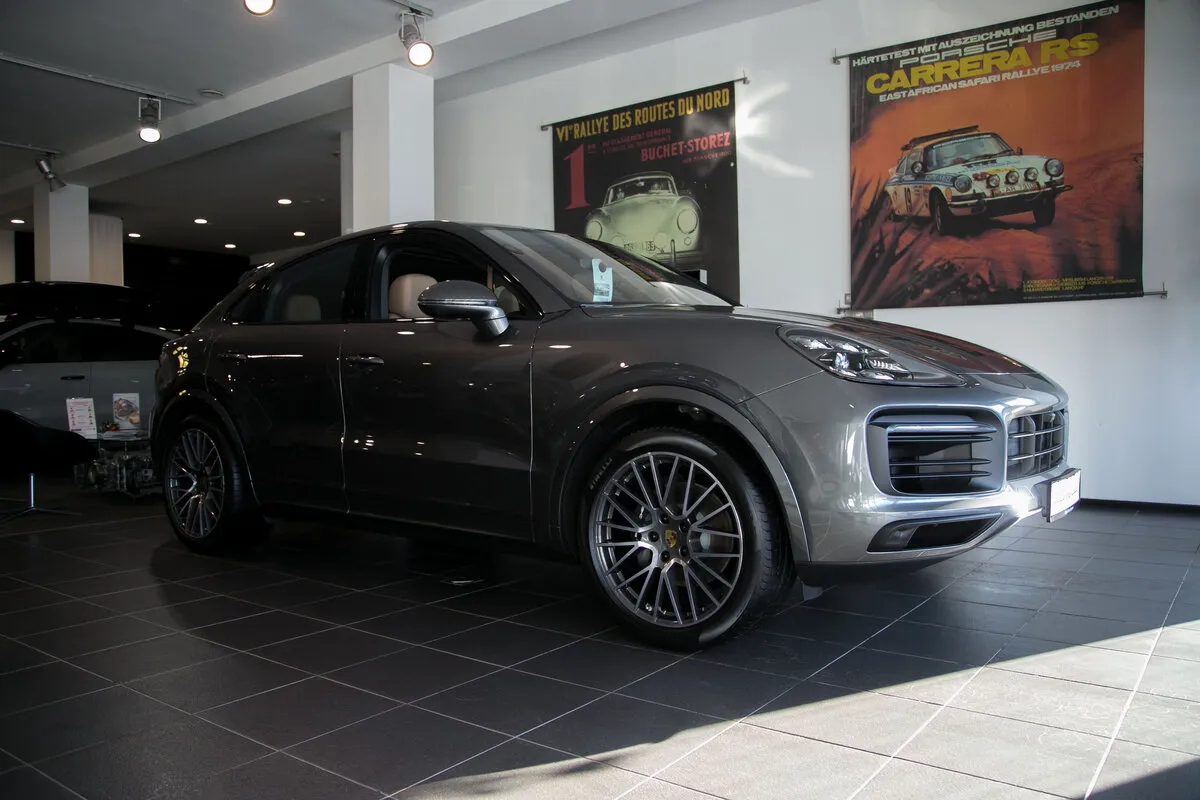 Check price and buy New Porsche Cayenne Coupé For Sale