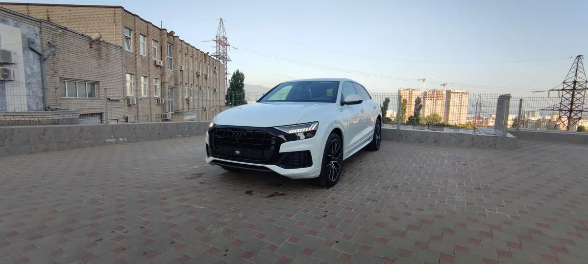 Buy New Audi Q8 45 TDI