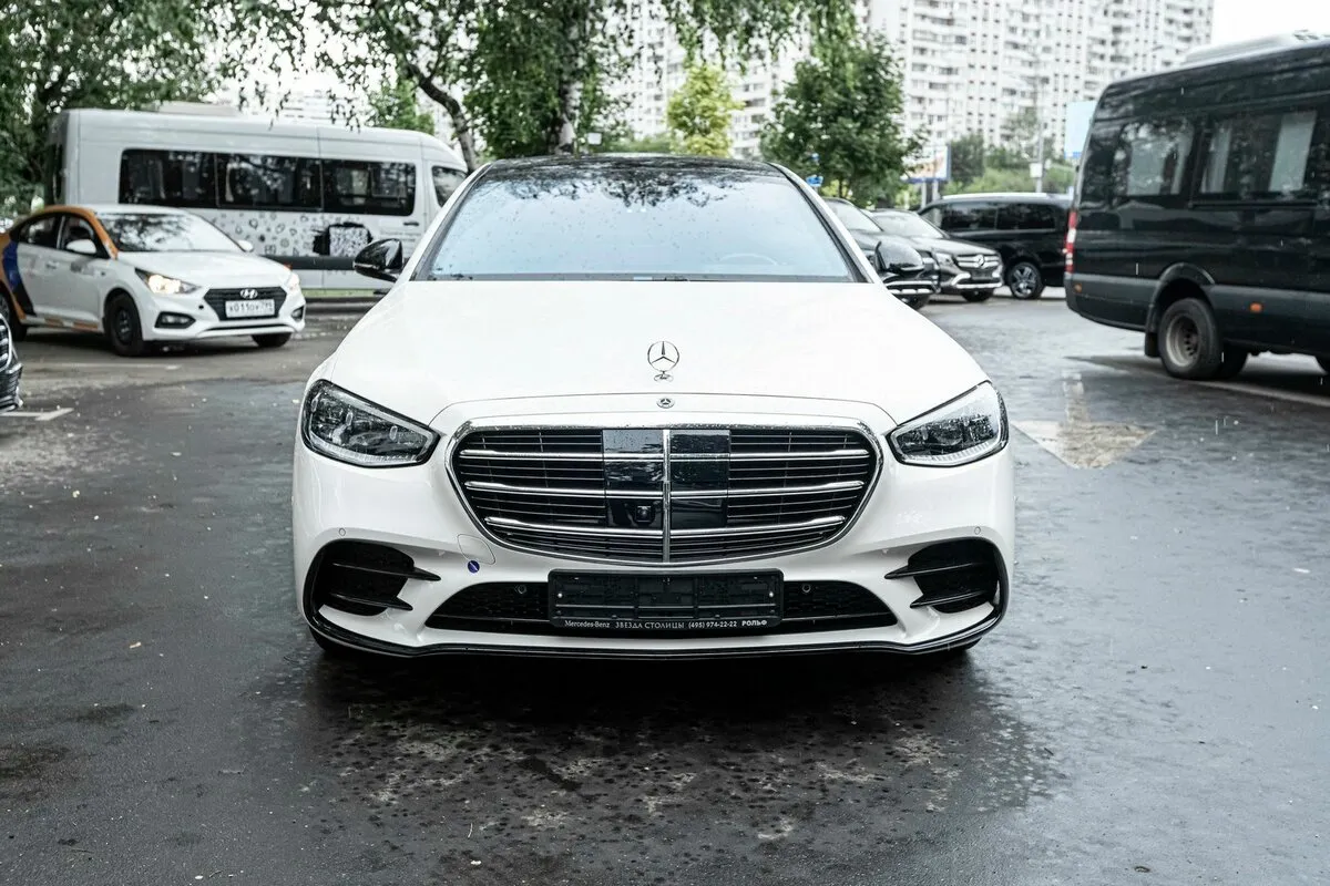 Check price and buy New Mercedes-Benz S-Class 350 d Long 4MATIC (W223) For Sale