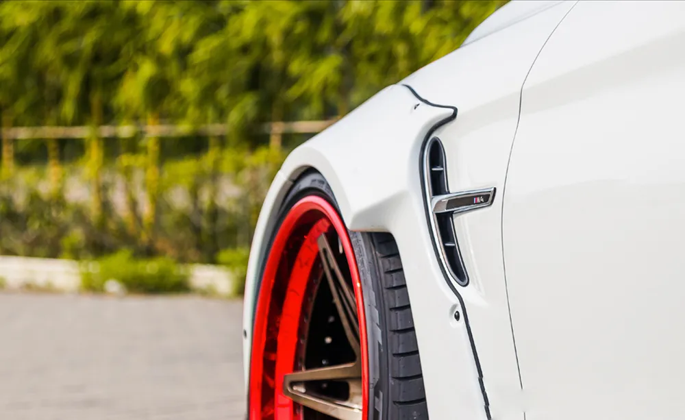 Check our price and buy Liberty Walk body kit for BMW M4 F82/F83!
