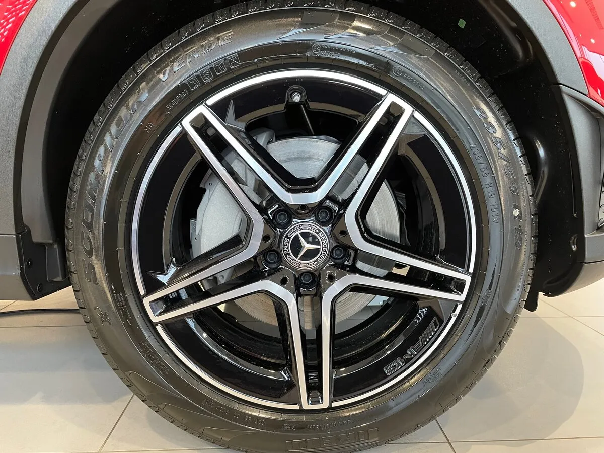 Check price and buy New Mercedes-Benz GLC Coupe 300 d (C253) Restyling For Sale