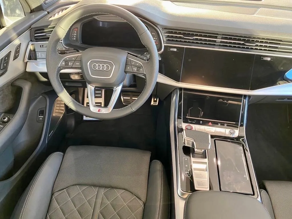 Buy New Audi SQ7 (4M)