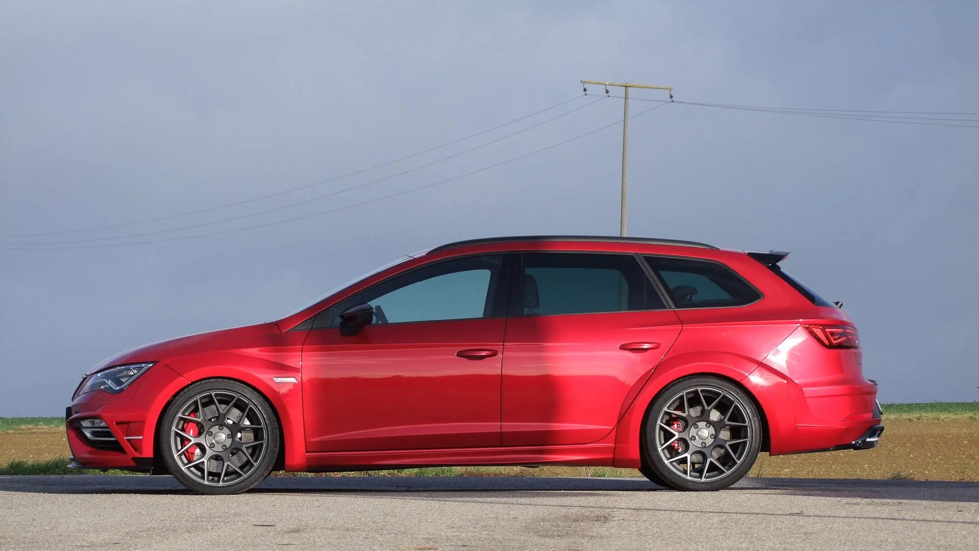 Check our price and buy JE Design body kit for Seat Leon ST FR + Cupra!