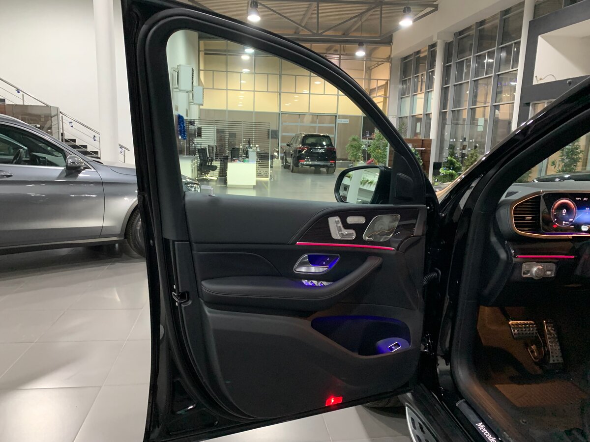 Check price and buy New Mercedes-Benz GLS 400 d (X167) For Sale