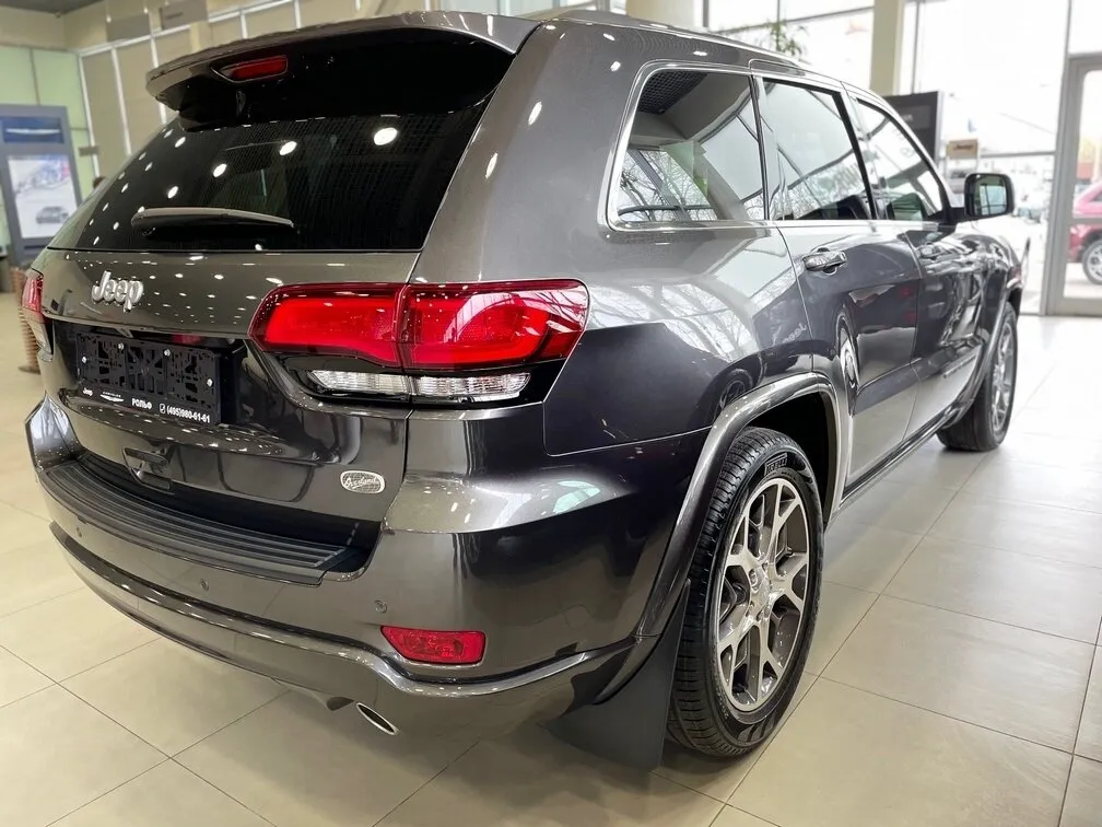 Check price and buy New Jeep Grand Cherokee (WK2) Restyling For Sale