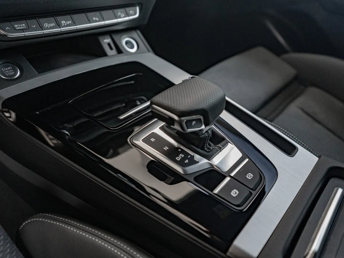 Check price and buy New Audi Q5 Sportback 45 TFSI (FY) For Sale