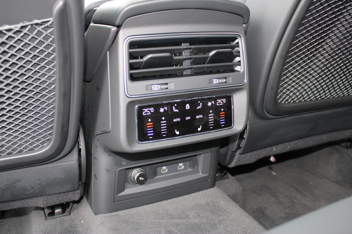 Check price and buy New Audi Q7 45 TDI (4M) Restyling For Sale