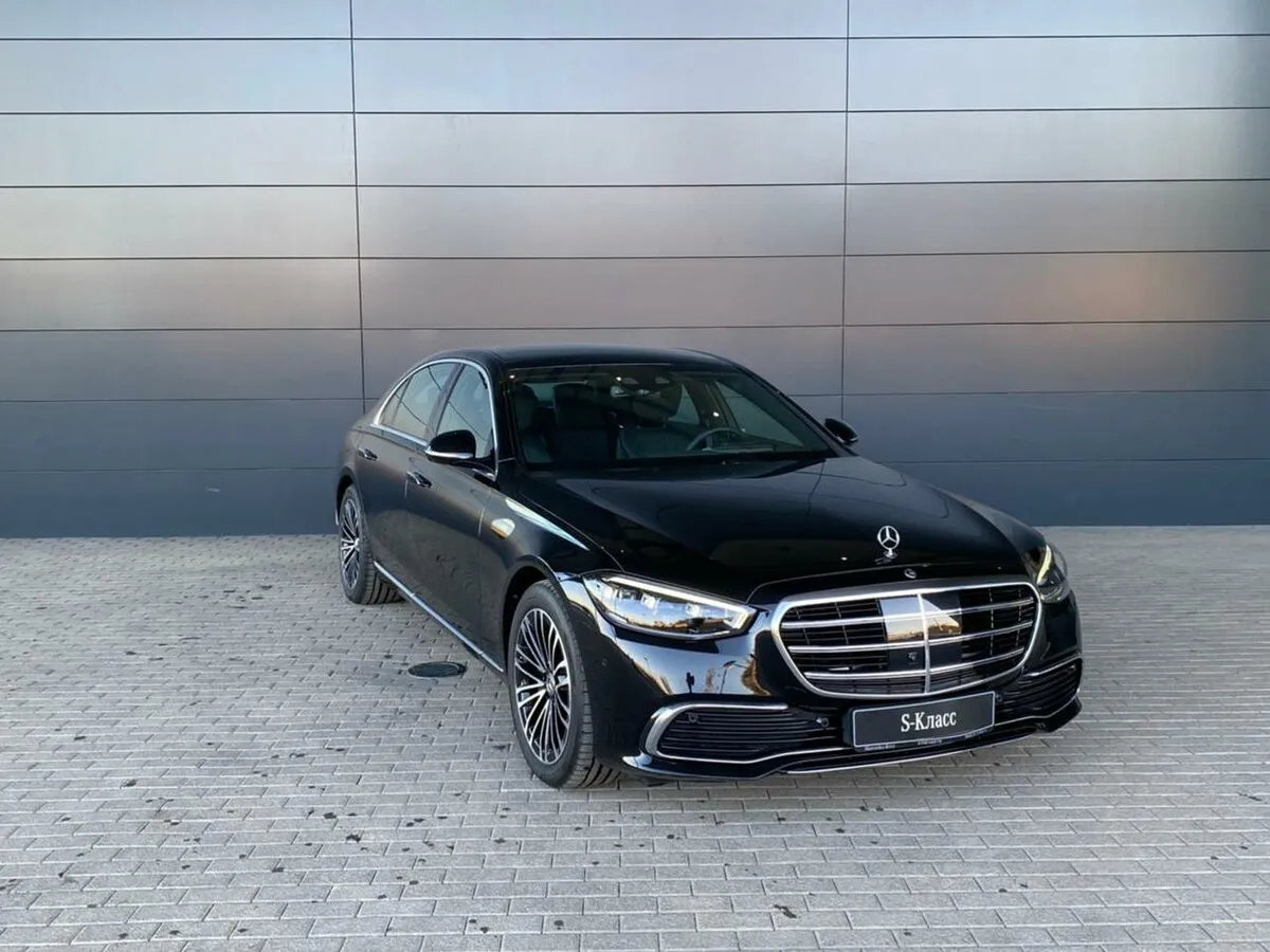 Check price and buy New Mercedes-Benz S-Class 350 d Long 4MATIC (W223) For Sale