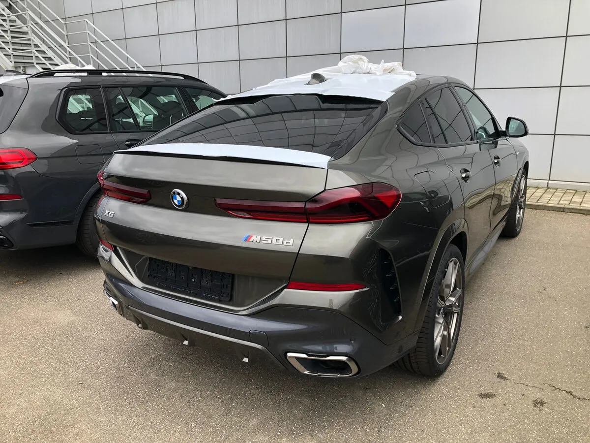 Buy New BMW X6 M50d (G06)