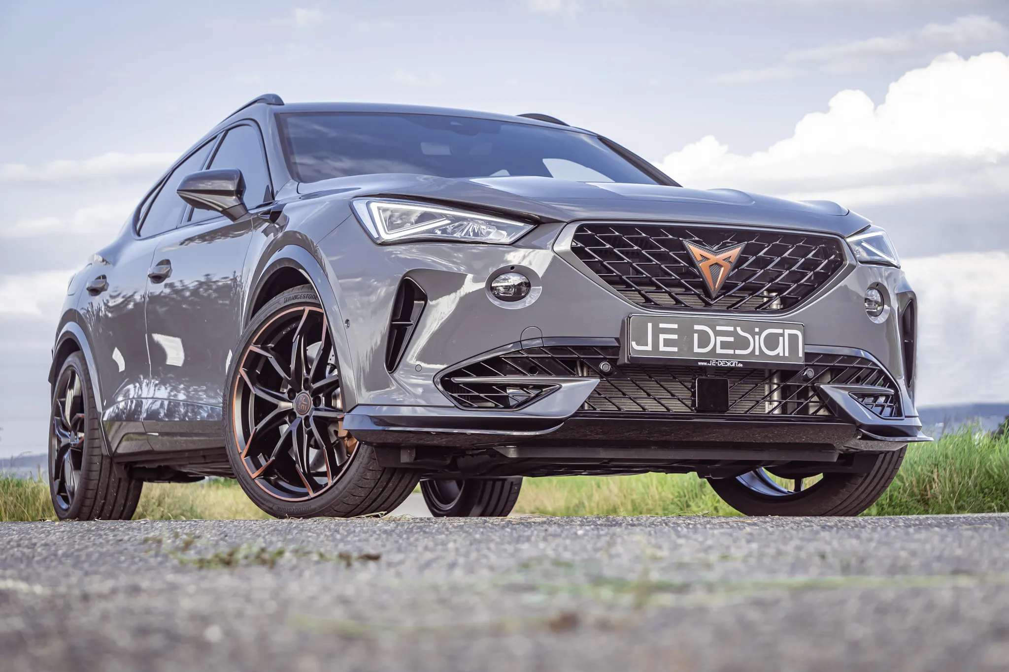 Check our price and buy JE Design body kit for Cupra Formentor KM Street Race!