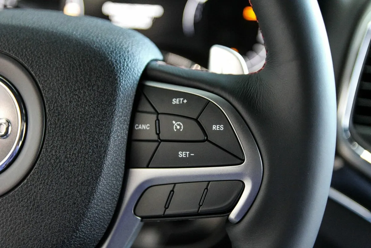 Check price and buy New Jeep Grand Cherokee (WK2) Restyling For Sale