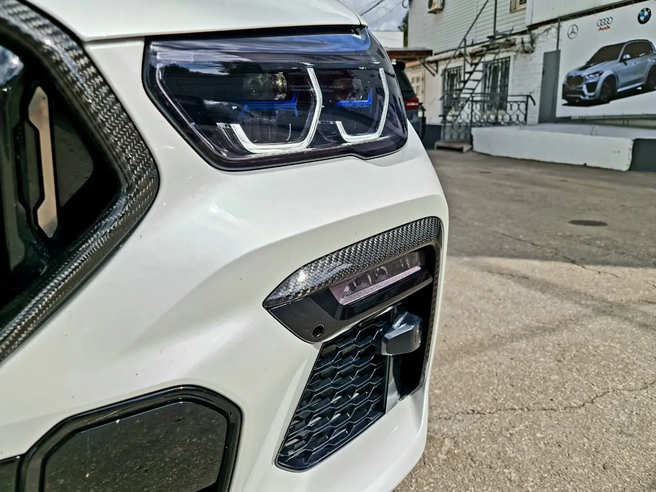 Check our price and buy a Renegade Design  Body kit set for BMW X6 G06