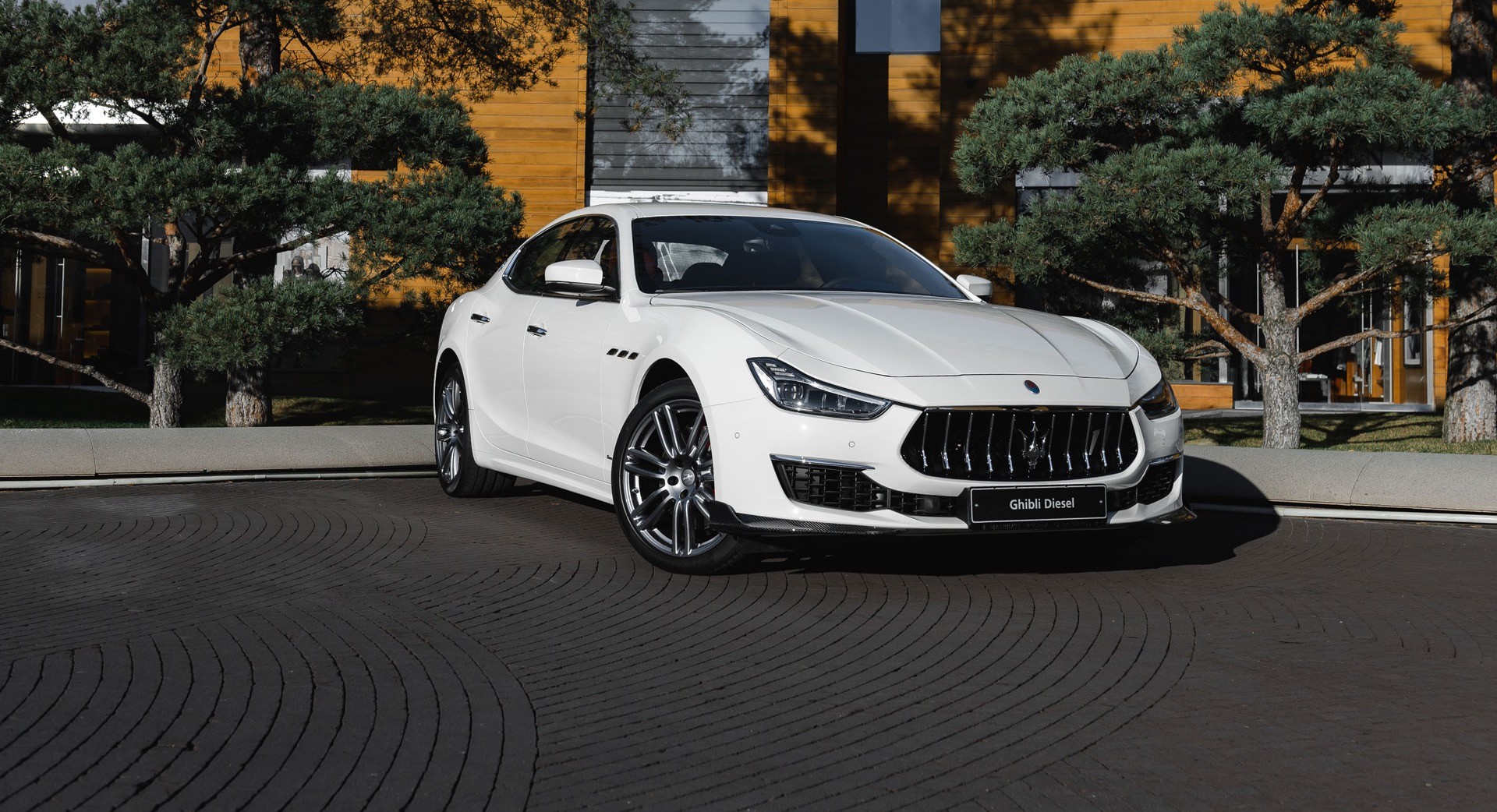 Check our price and buy Larte Design body kit for Maserati Ghibli GranSport!