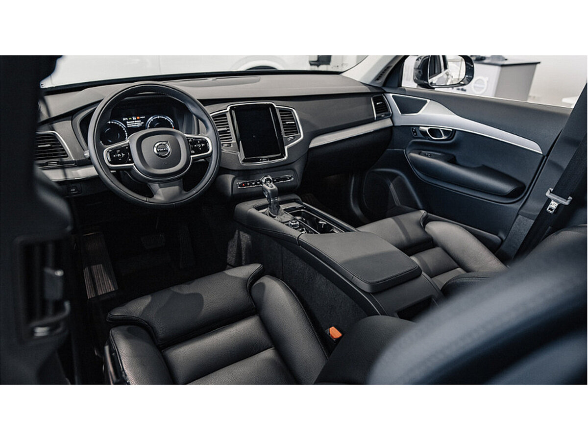 Check price and buy New Volvo XC90 Restyling For Sale