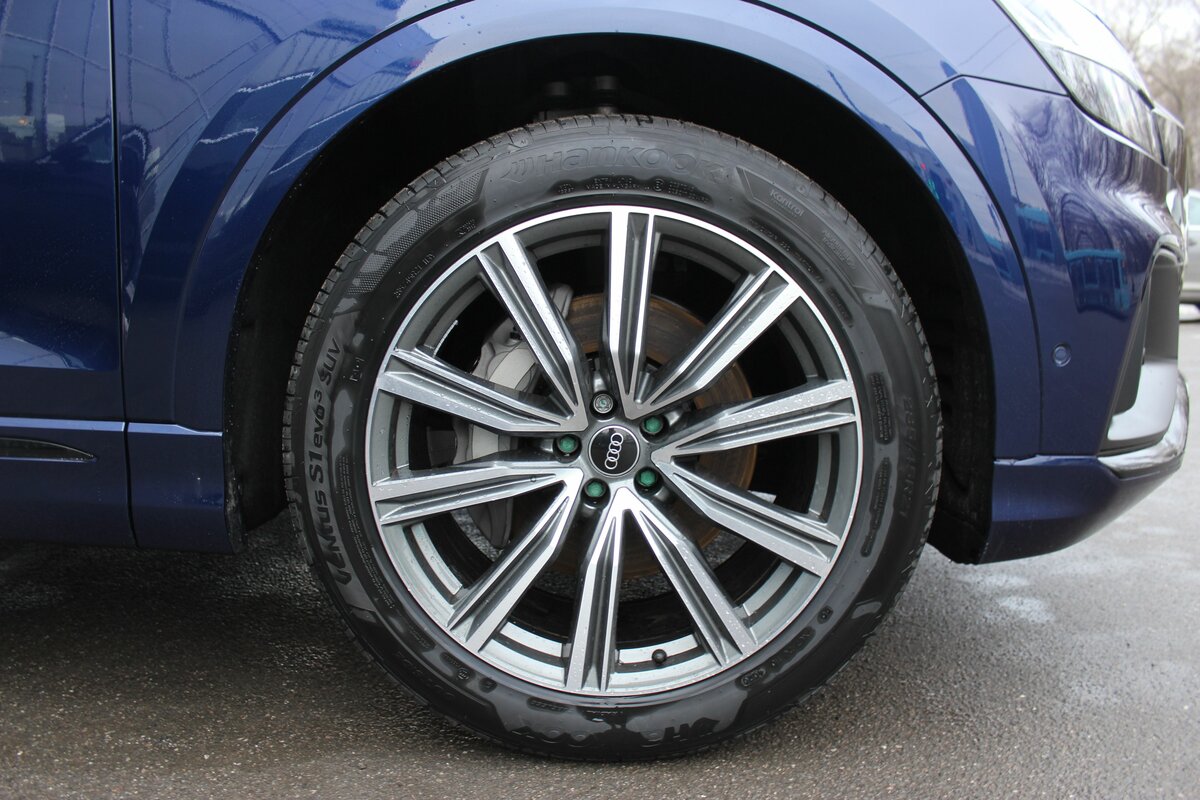 Buy New Audi Q8 45 TDI