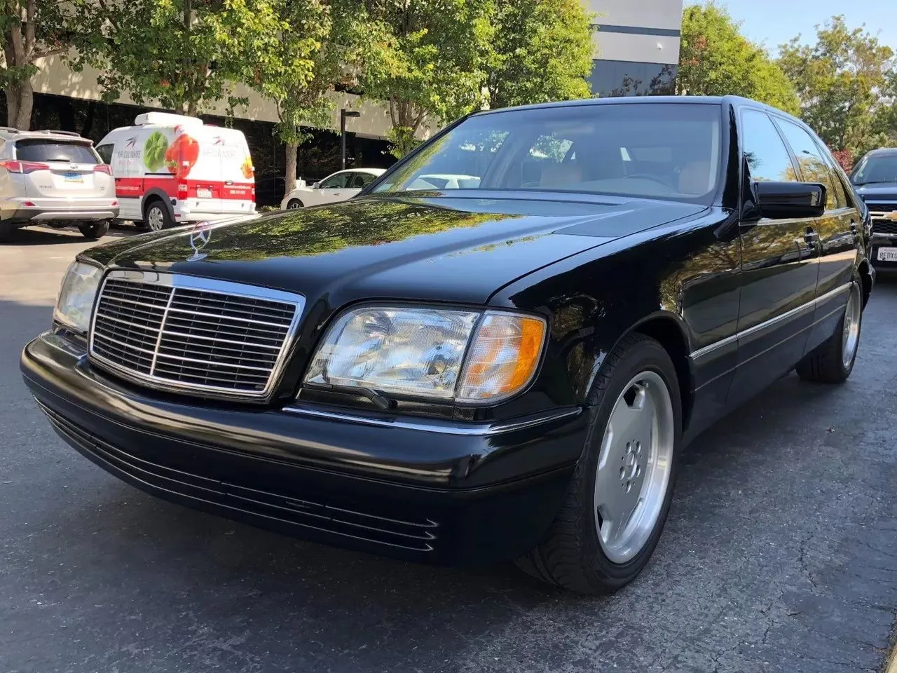 Check our price and buy a Brabus Carbon Fiber Body kit set for Mercedes-Benz S-class W140